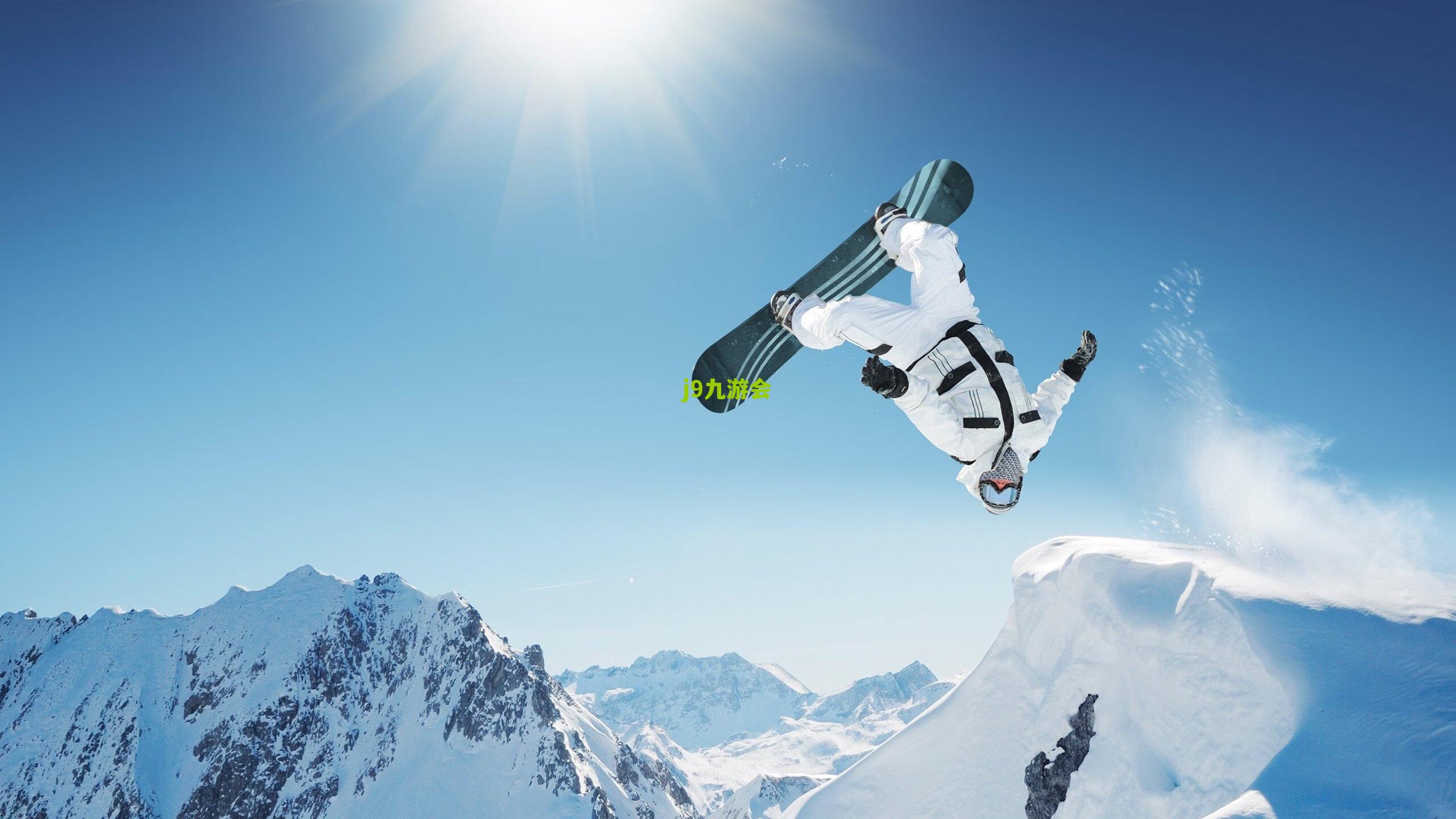 击剑健儿军训淬火 意志如钢剑指巴黎