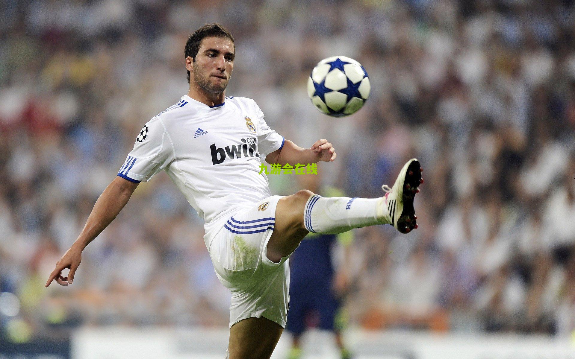 奥胖怒批哈登找借口 篮网三巨头背负千斤重压